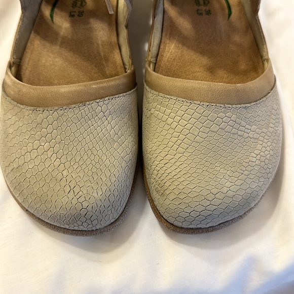 New Naot Kata Sandals - Picture 7 of 9